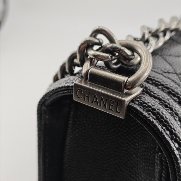 CHANEL Black Quilted Leather Boy Flap Shoulder Bag with Silver Hardware - Picture 8 of 9